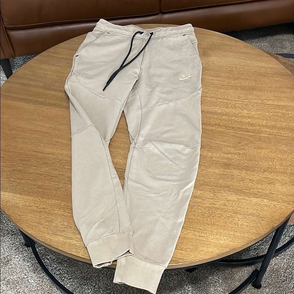 Nike Men's Beige Jogger Pants